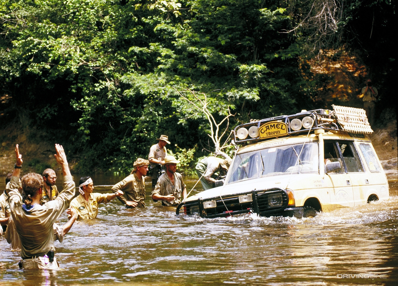Land Rover Discovery I river crossing