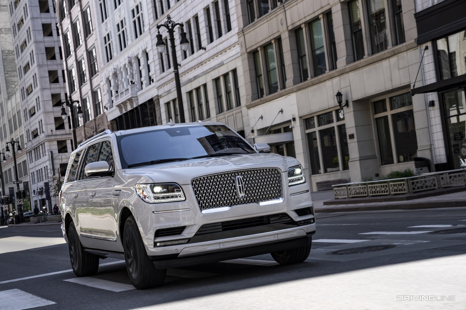 2021 Lincoln Navigator front view in motion