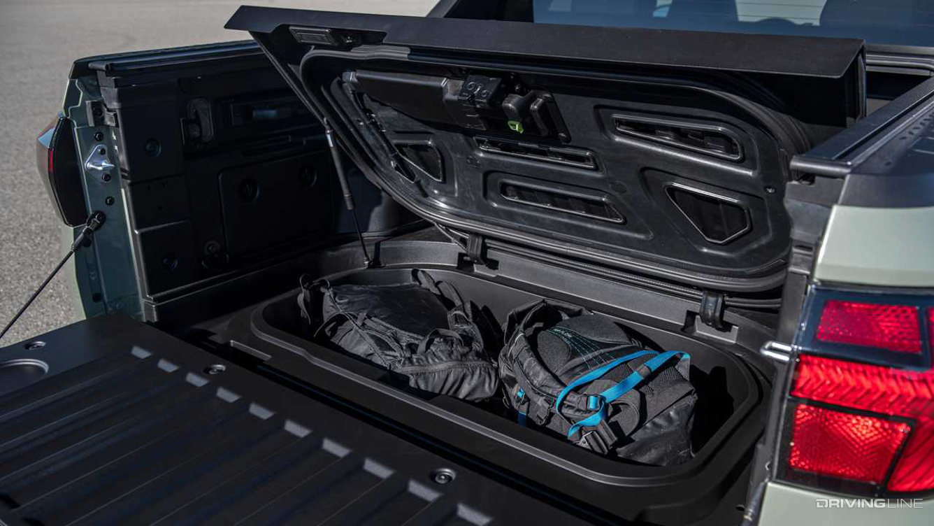 Hyundai Santa Cruz trunk