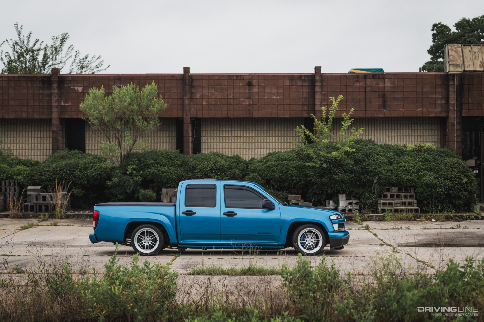 Side shot of Chevrolet Colorado with Belltech lowering kit