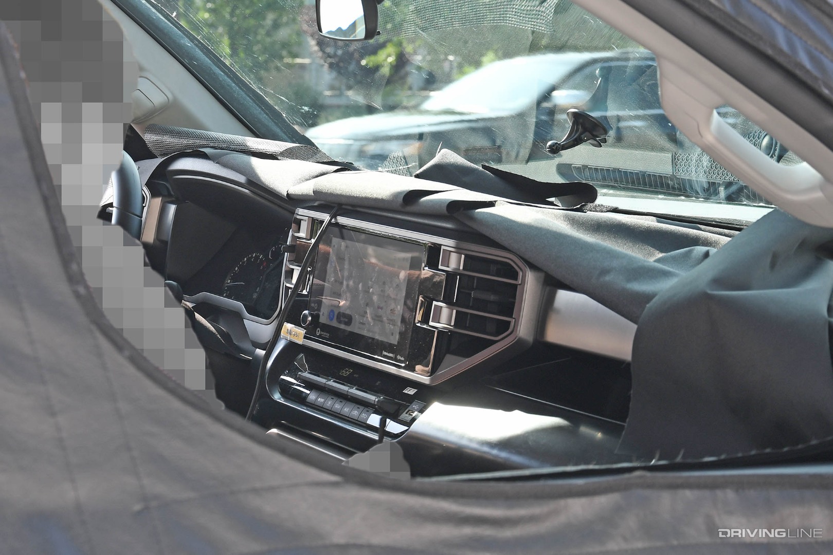 Spy Photos of 2022 Toyota Tundra interior