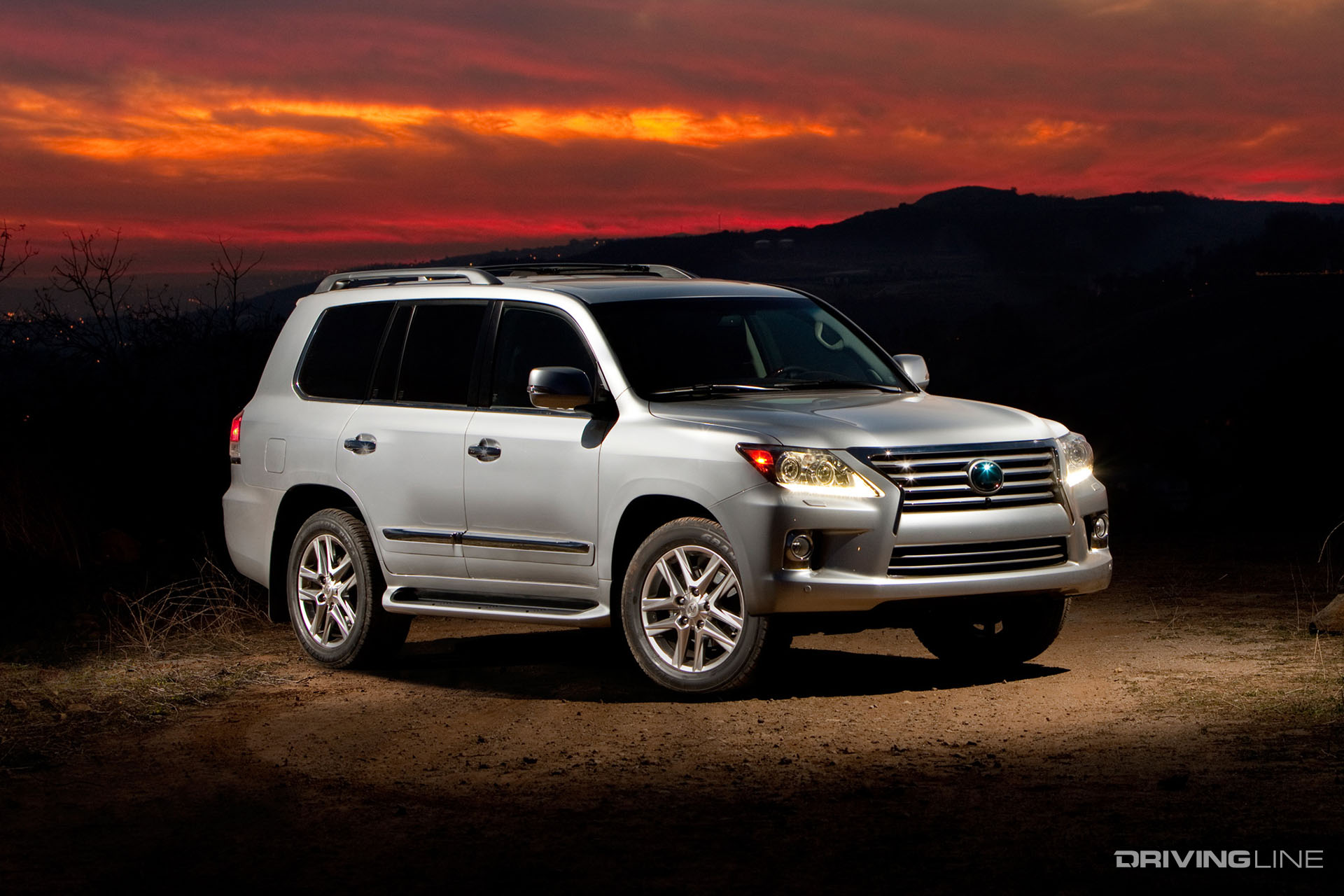 Lexus LX570 Spindle Grille