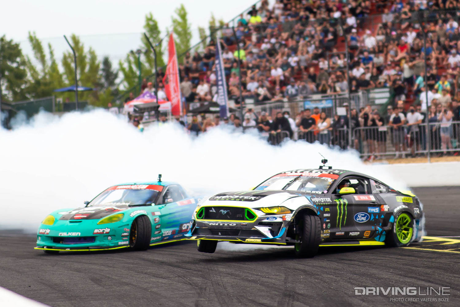 2021 Formula Drift Seattle Vaughn Gittin Jr. on 3 wheels vs Matt Field