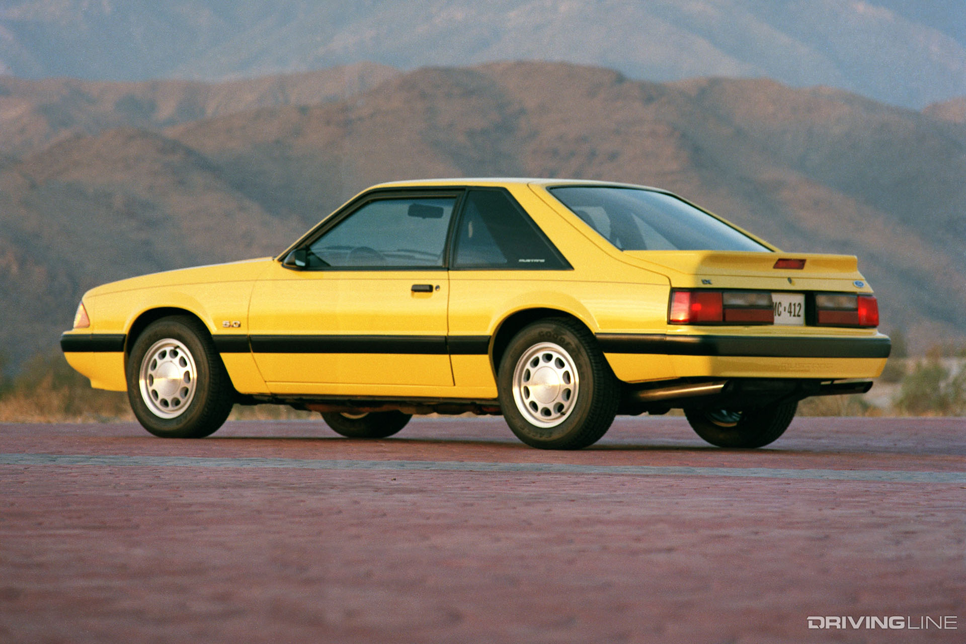 Ford Mustang LX 5.0 Yellow