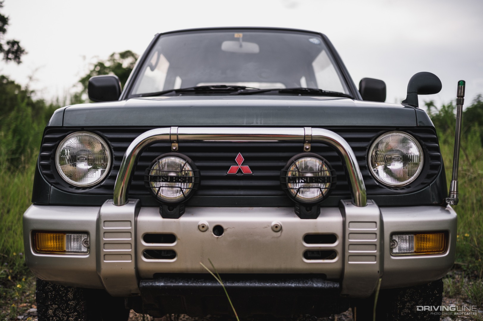 Mitsubishi Pajero Mini front end