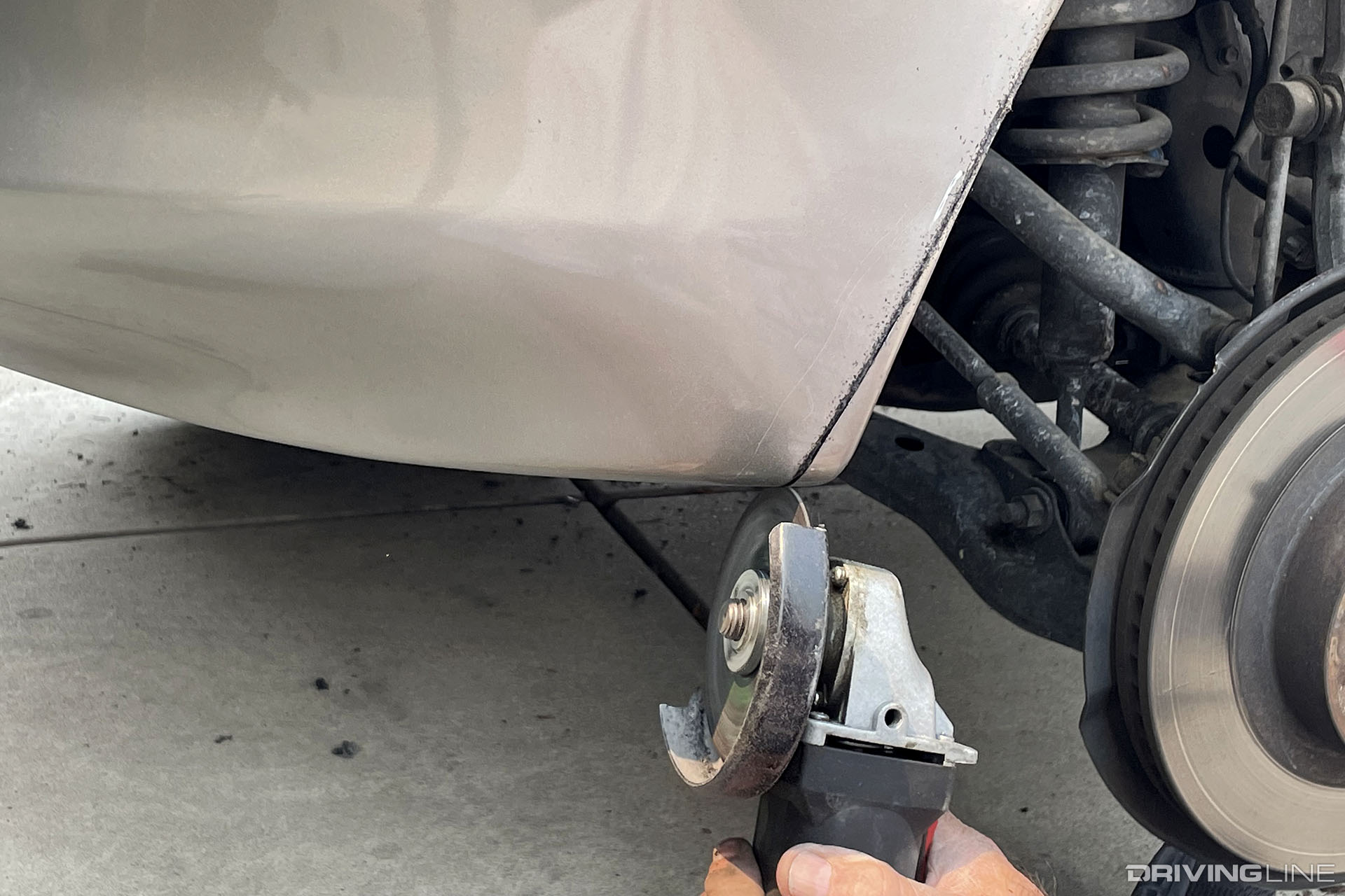 Lexus GX470 Fender Trimming