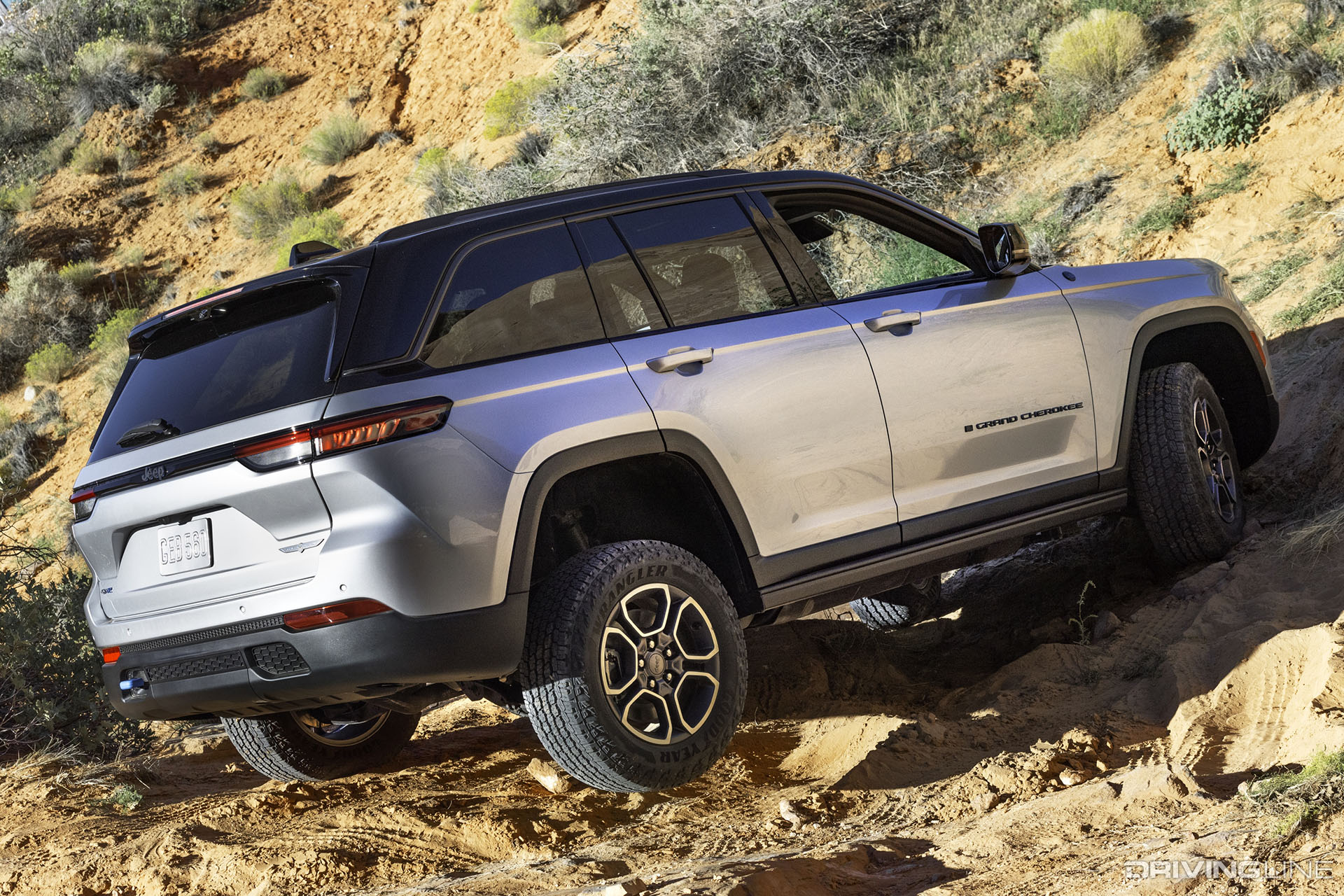 2022 Jeep Grand Cherokee 4xe Trailhawk Off Roading