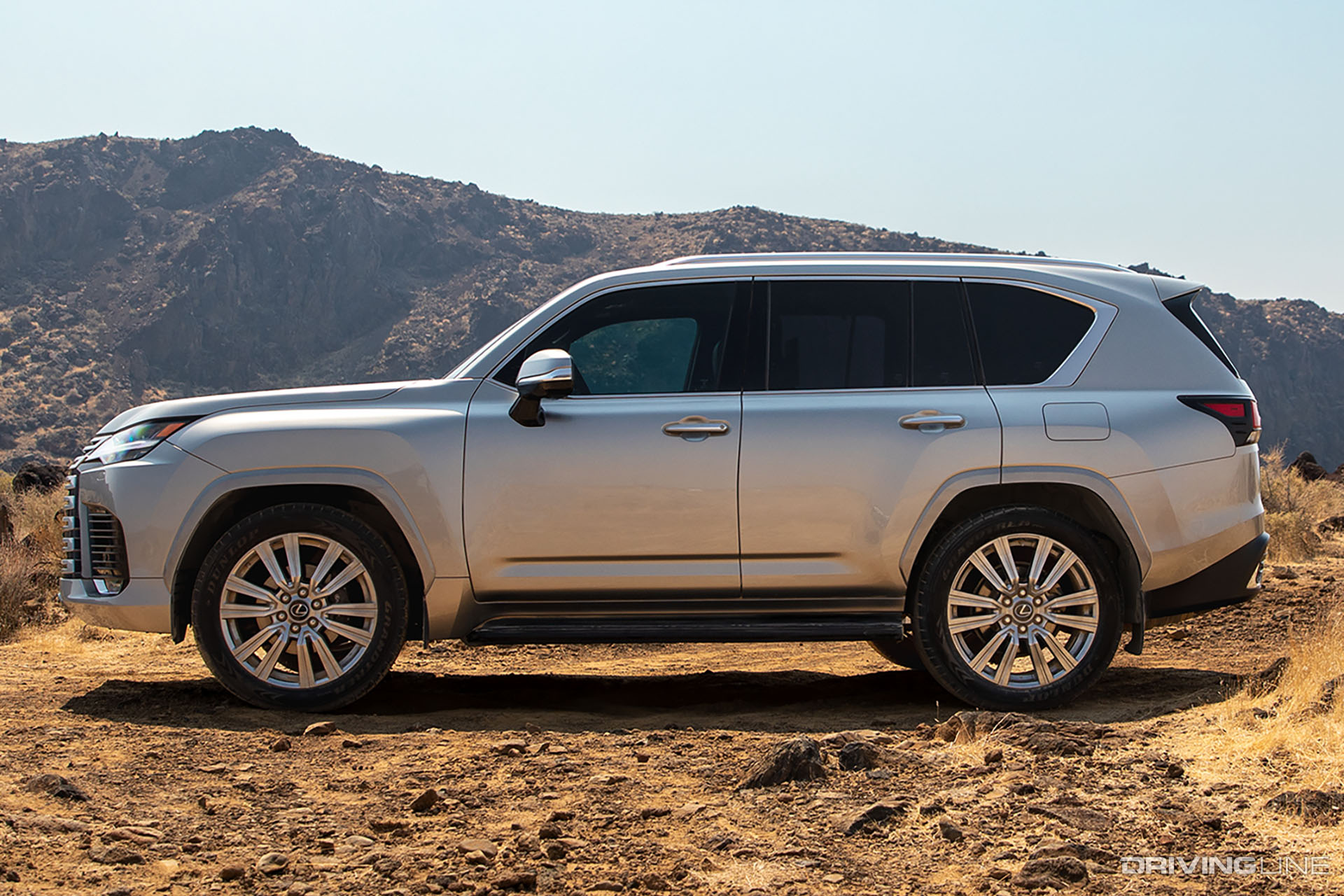 2022 Lexus LX Side View