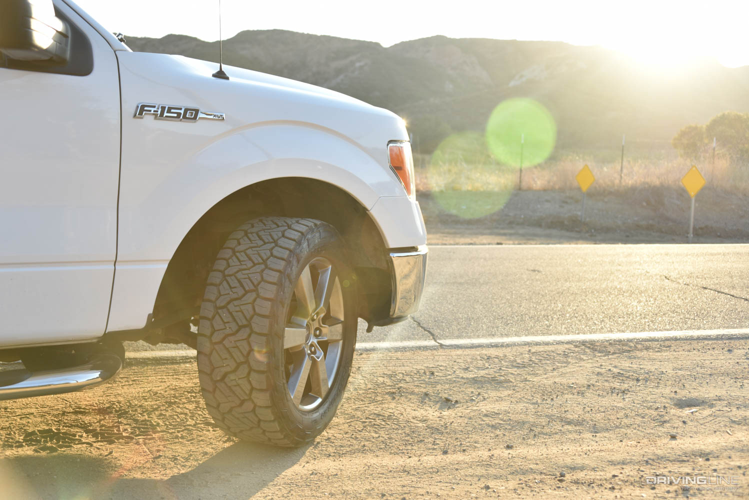 Recon Grappler A/T Tire tread detail