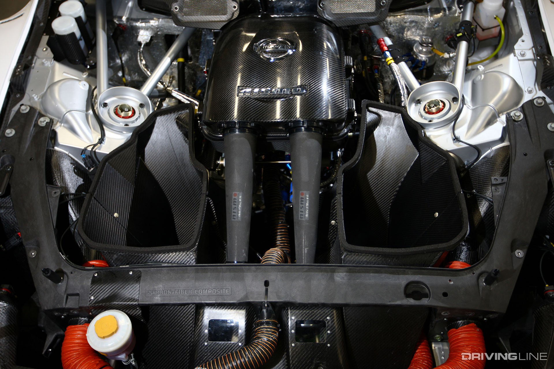 Nissan GT-R GT1 5.6 V8