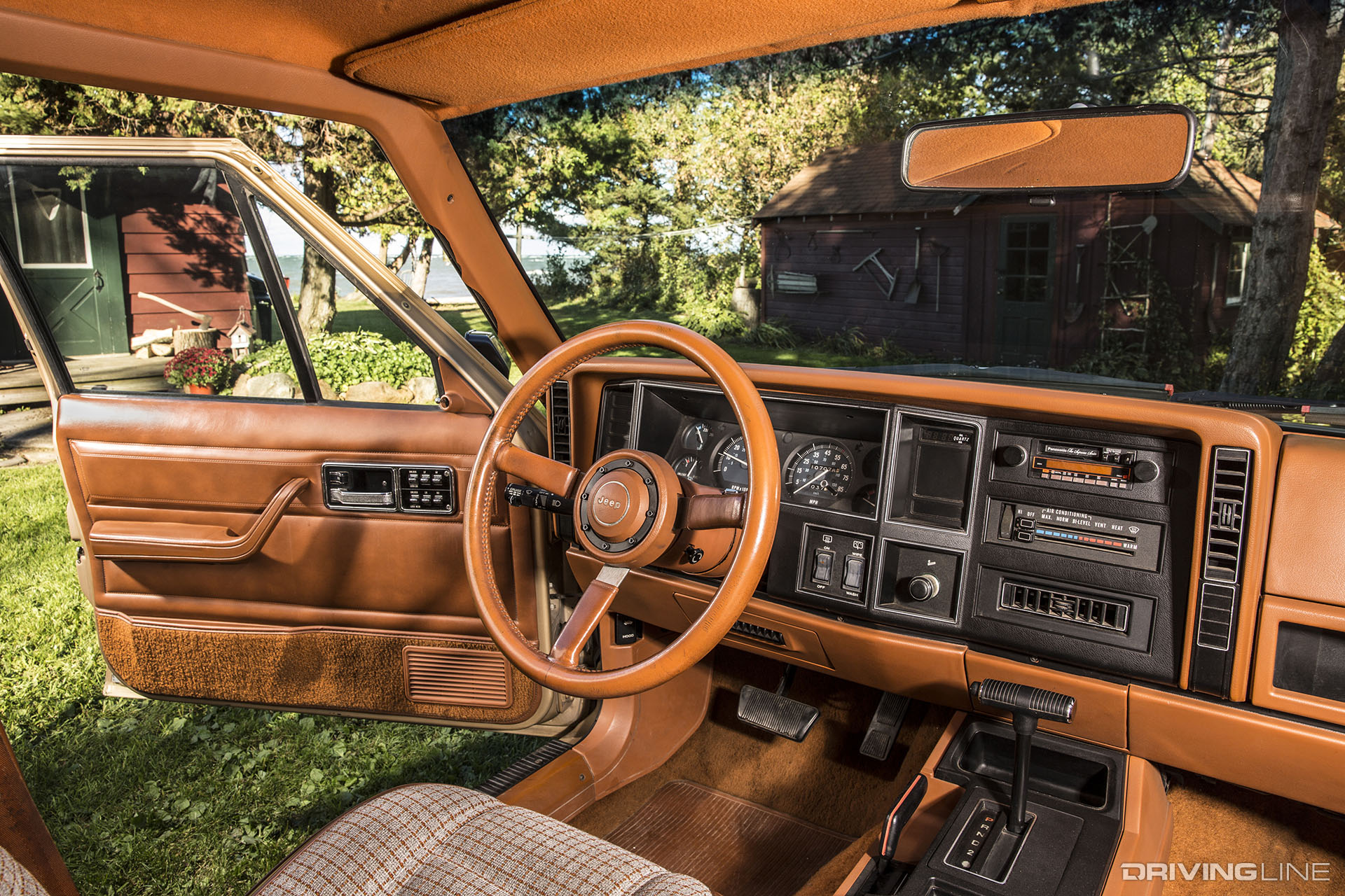 Jeep XJ Cherokee Interior