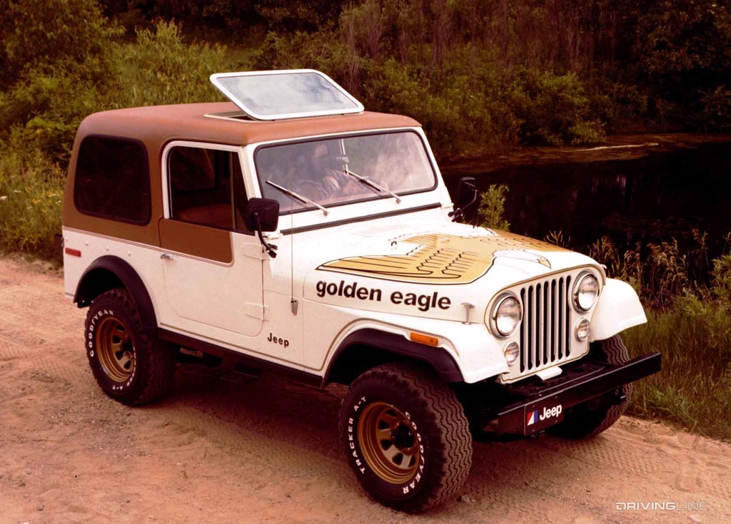 Jeep CJ-7 Golden Eagel in white with sunroof