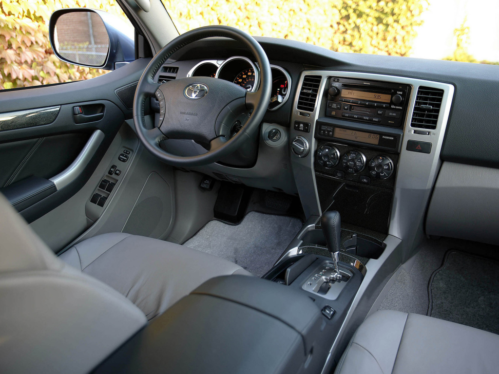 4th Gen Toyota 4Runner Interior