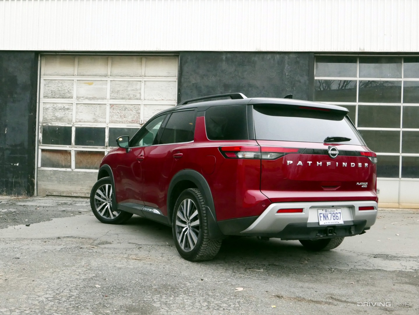 2022 Nissan Pathfinder  rear 3/4