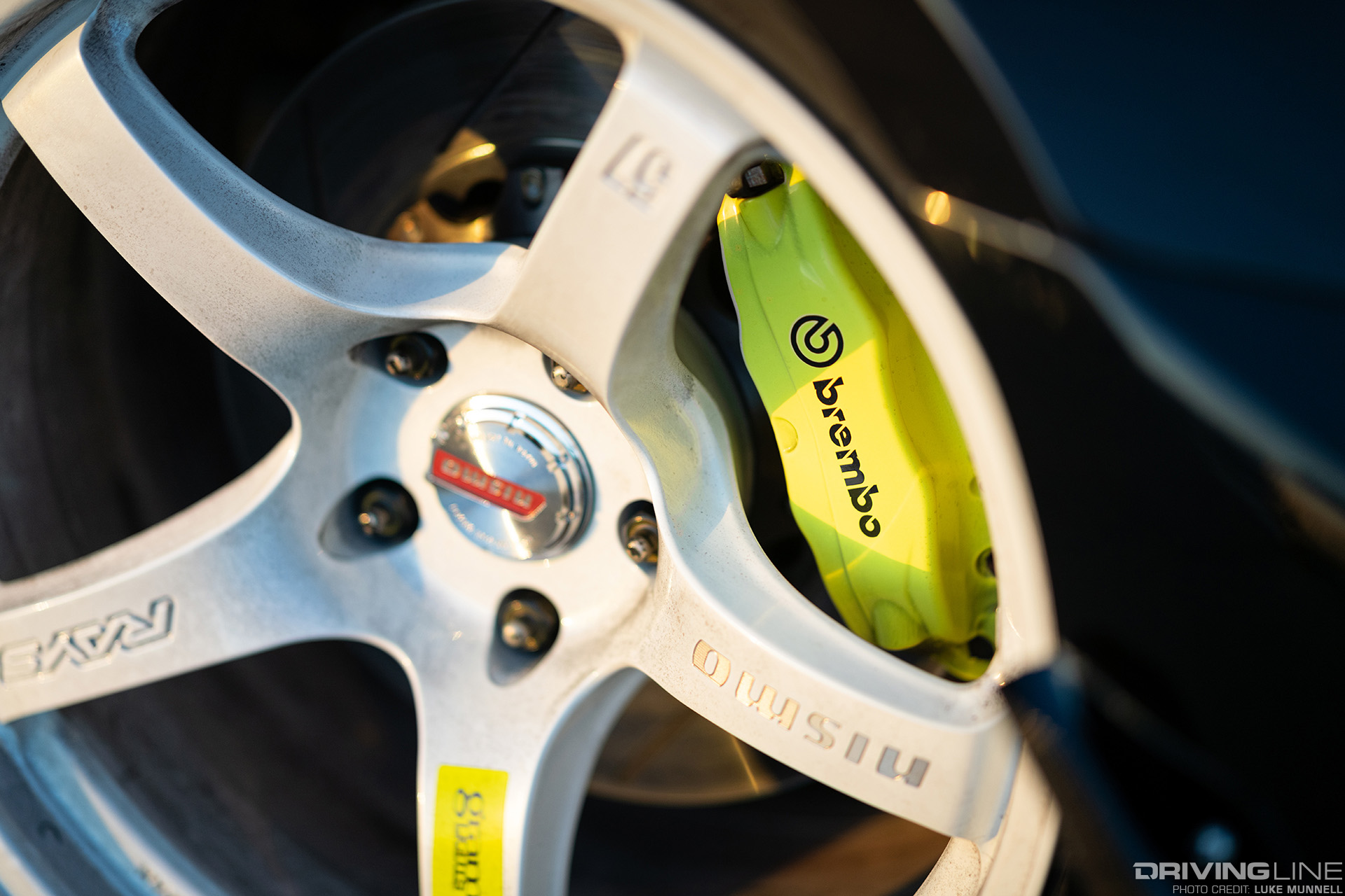 brembo brakes nitto nt01 closeup nissan 350z custom