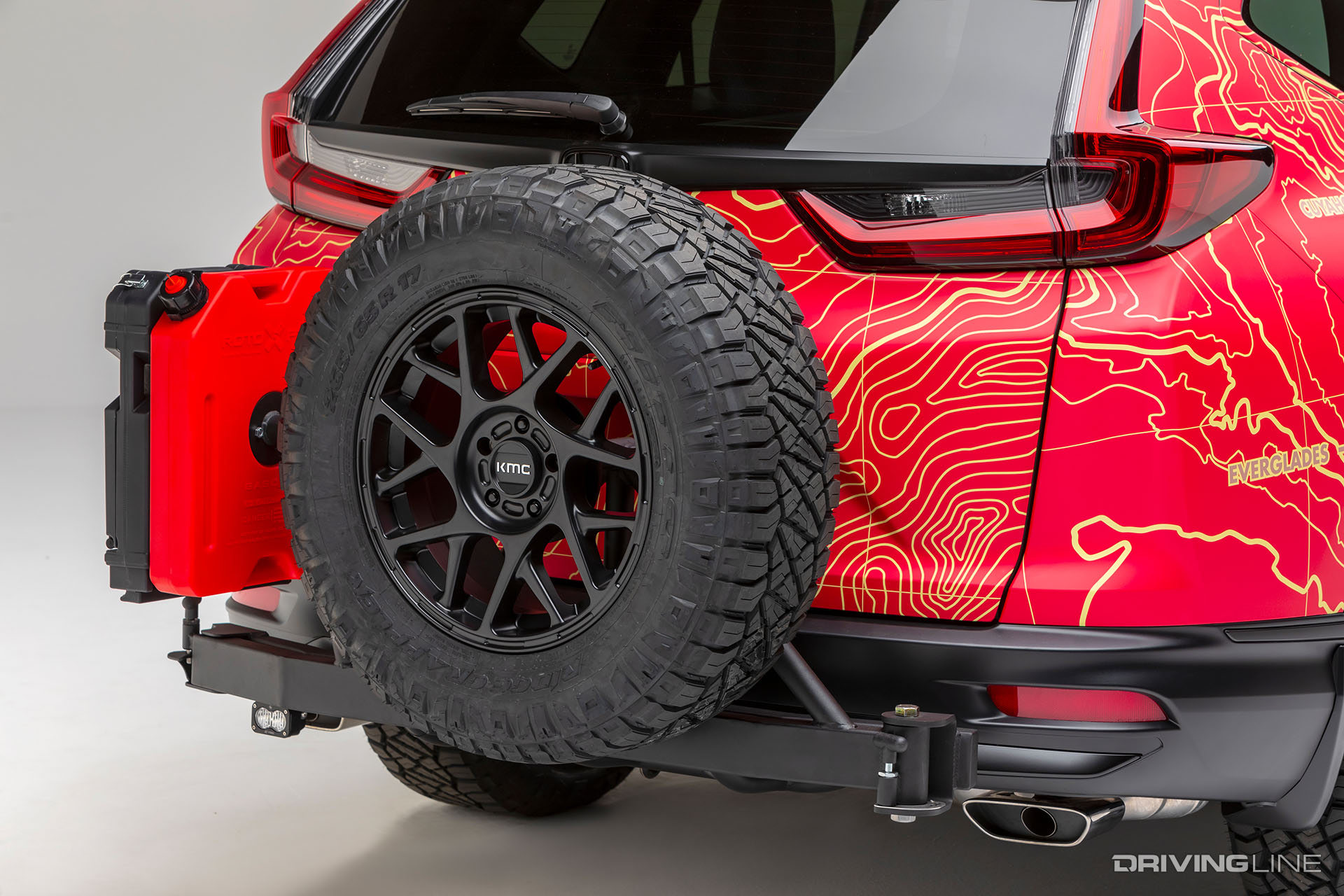 Rear of 2020Honda CR-V with a Nitto Ridge Grappler on the rear tire carrier