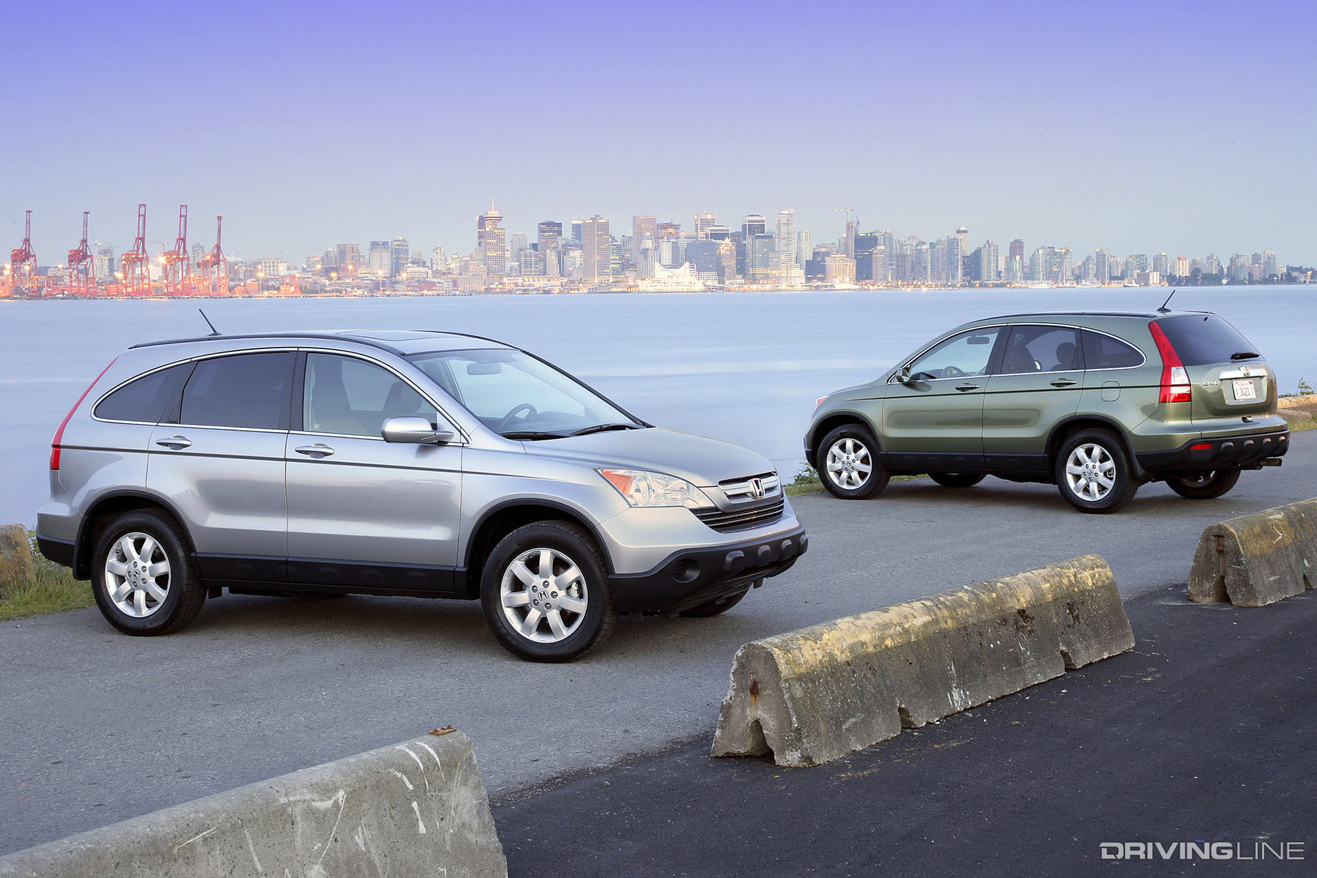 Two Honda CR-V Third Gens