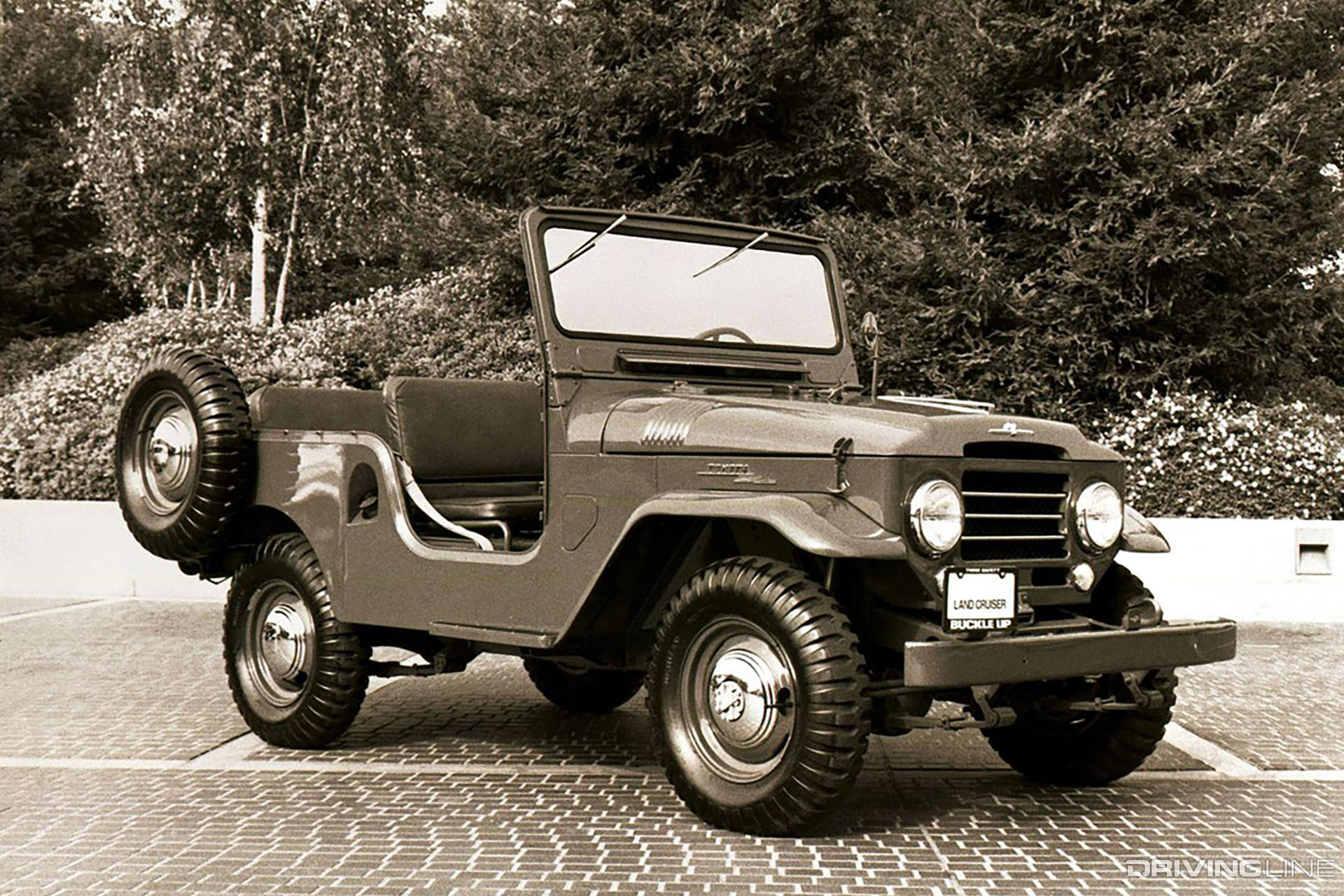 Toyota Land Cruiser BJ in black and white