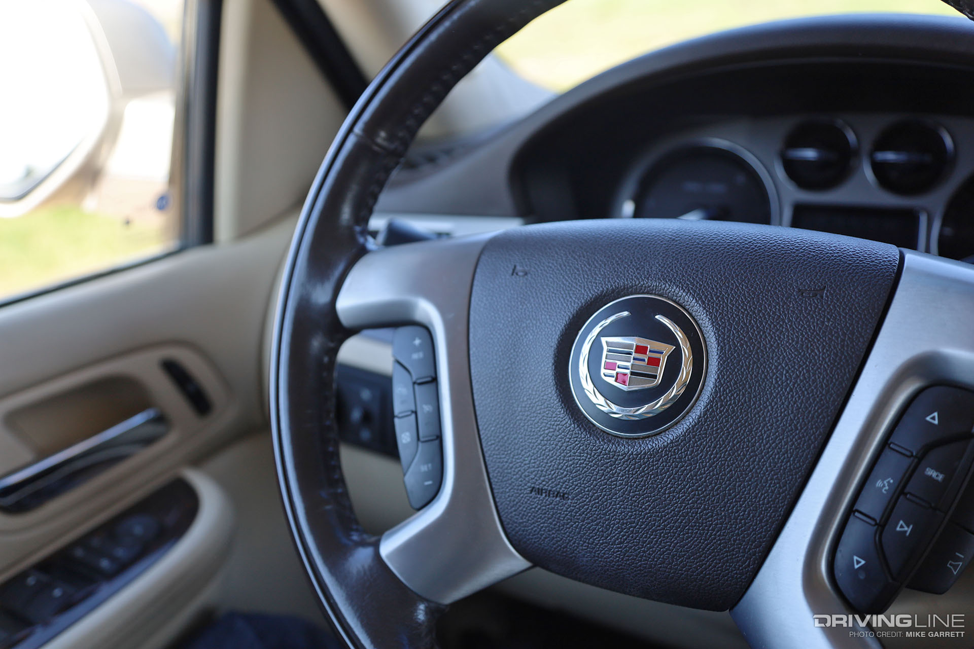 Escalade EXT 2007 Steering Wheel