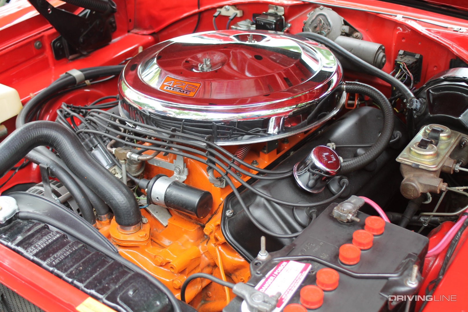 Hemi V8 engine in red engine bay