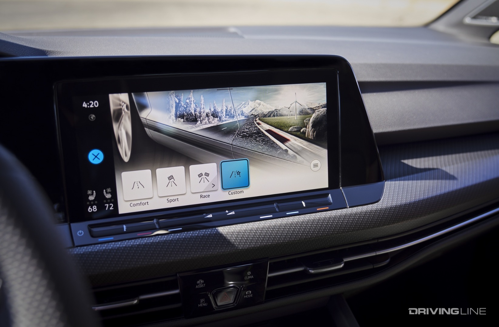 2022 Volkswagen Golf R touchscreen