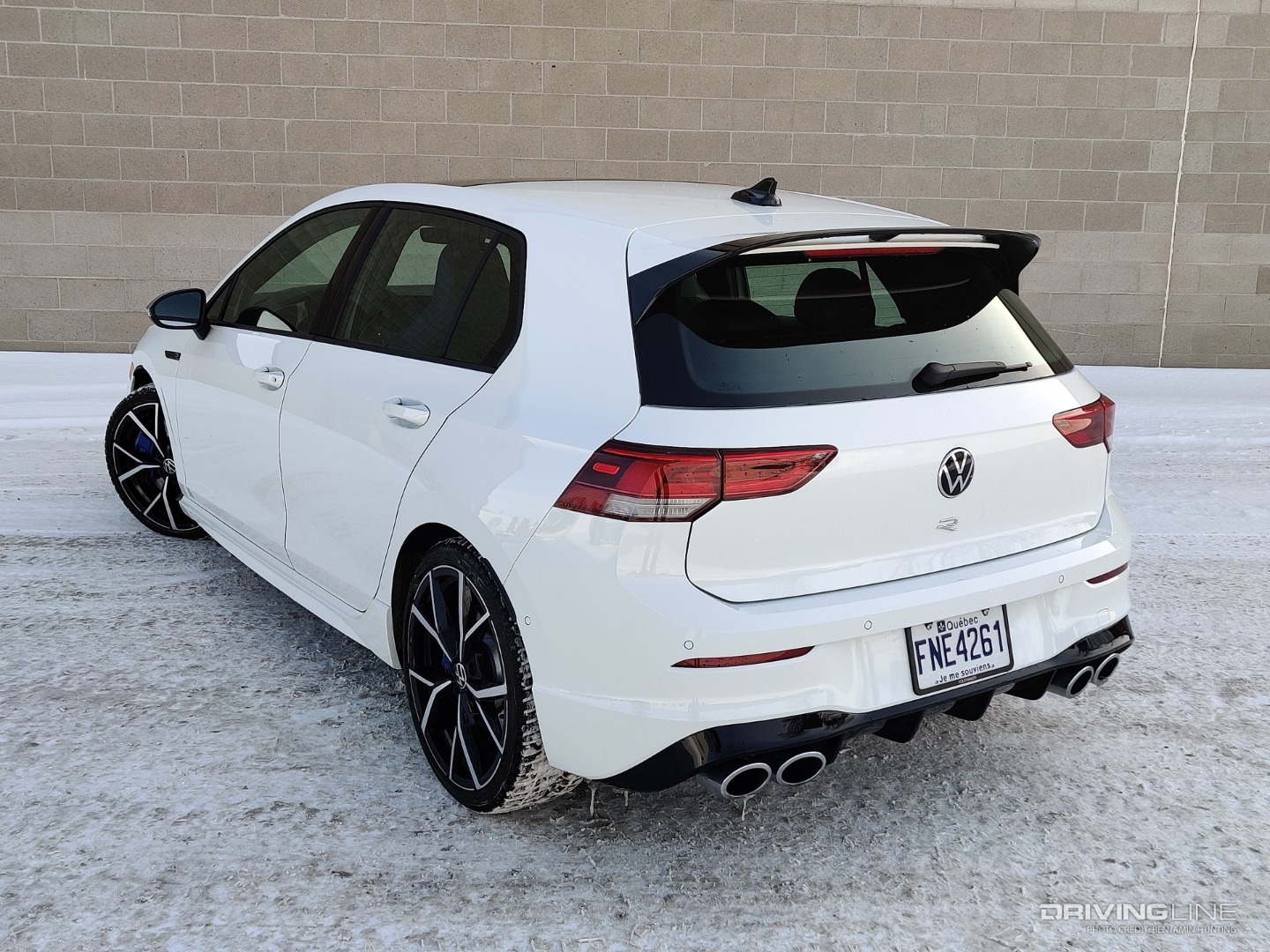 2022 Volkswagen Golf R rear 3/4 view