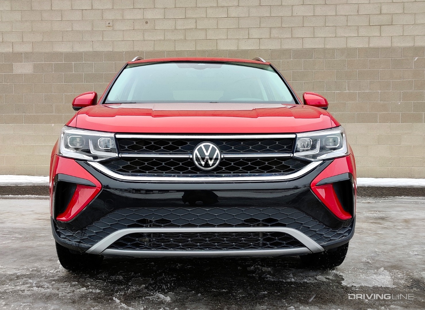 2022 Volkswagen Taos front view