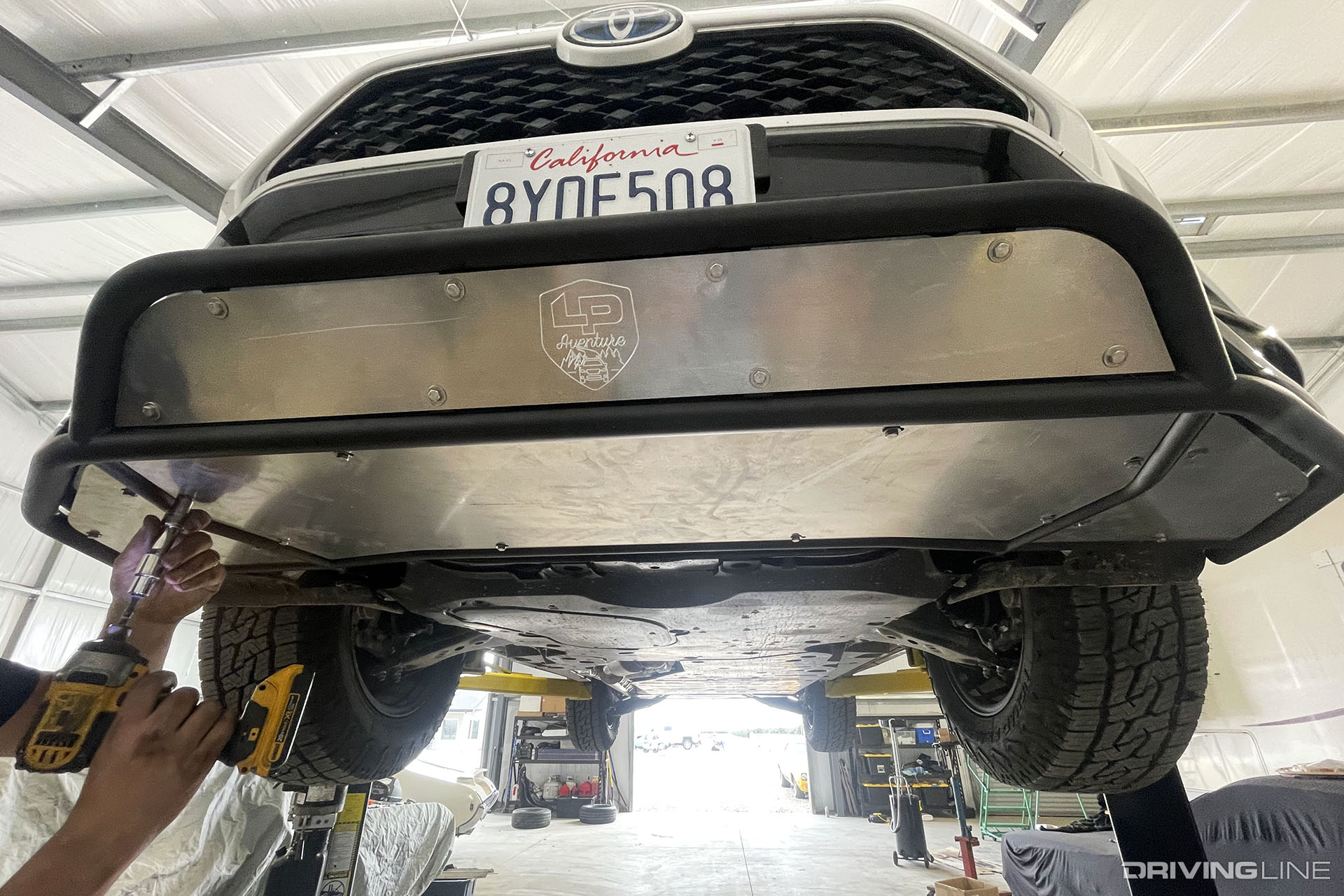 LP Aventure RAV4 full armor option