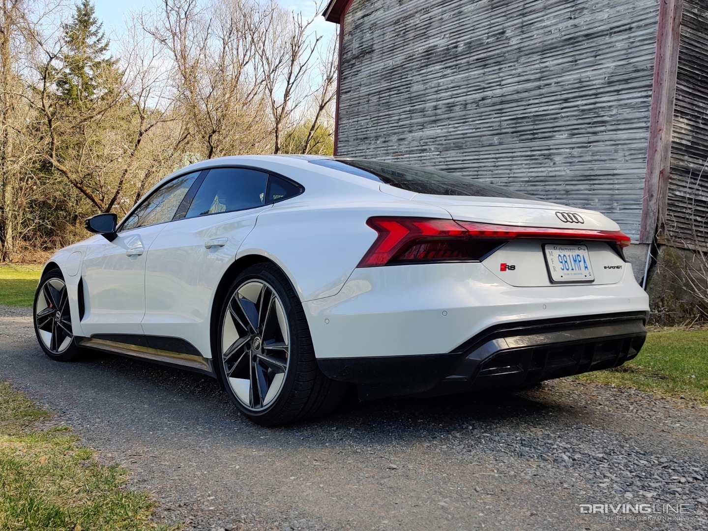 2022 Audi RS e-tron GT rear 3/4 view