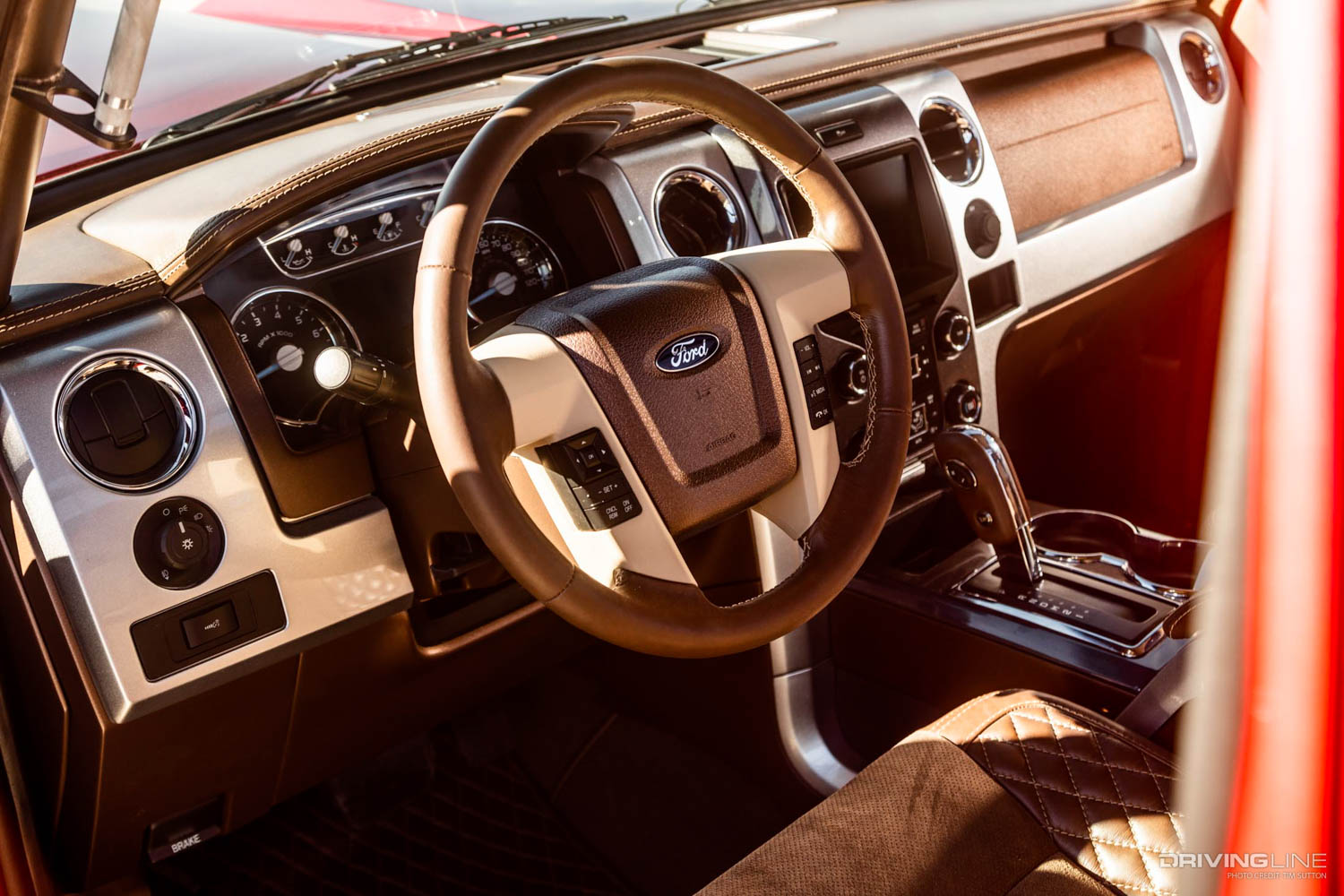 1979 Nika Ford Bronco Restomod interior