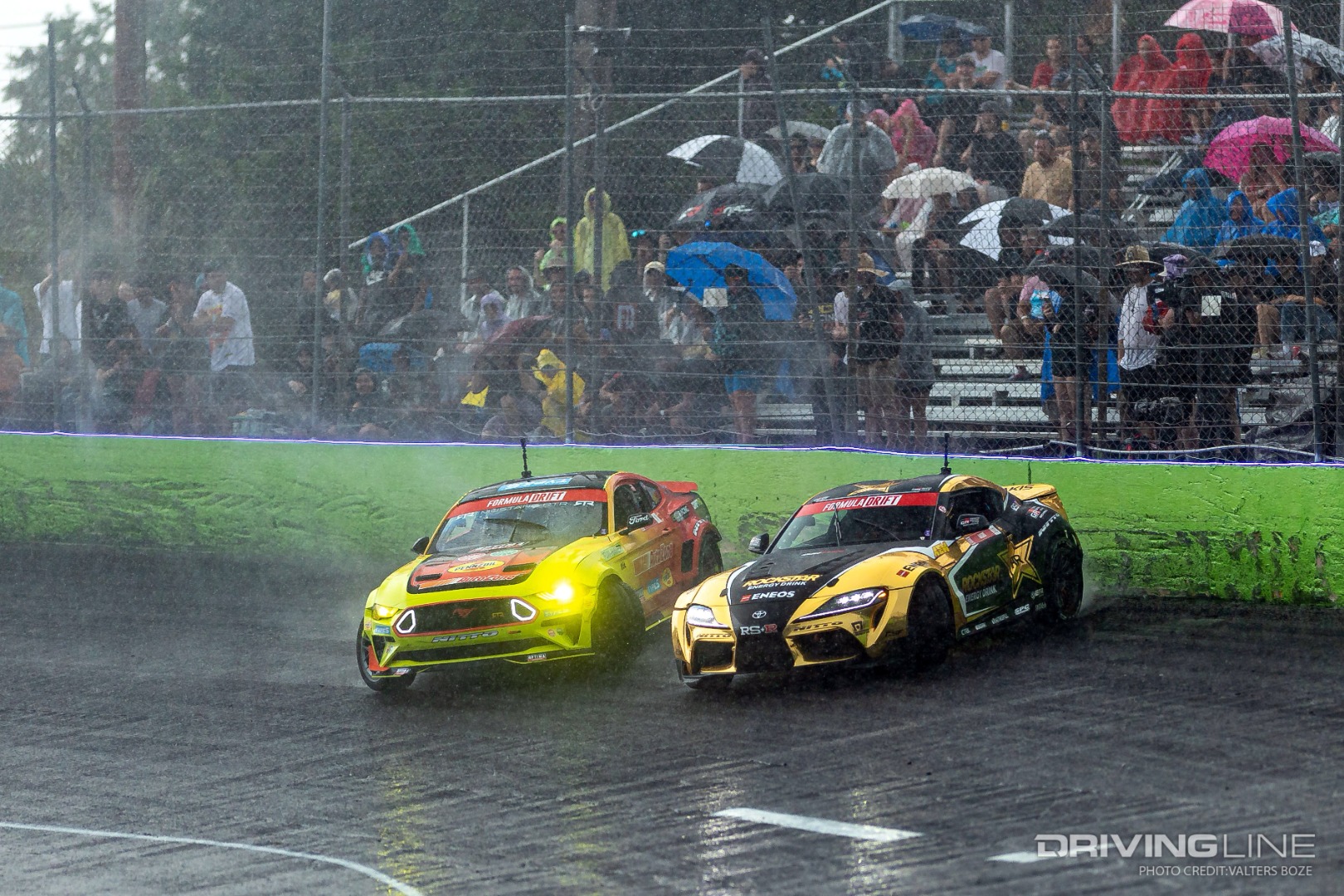 AdamLZ vs Fredric Aasbo tandem Drifting at 2022 Formula Drift Orlando Speed World