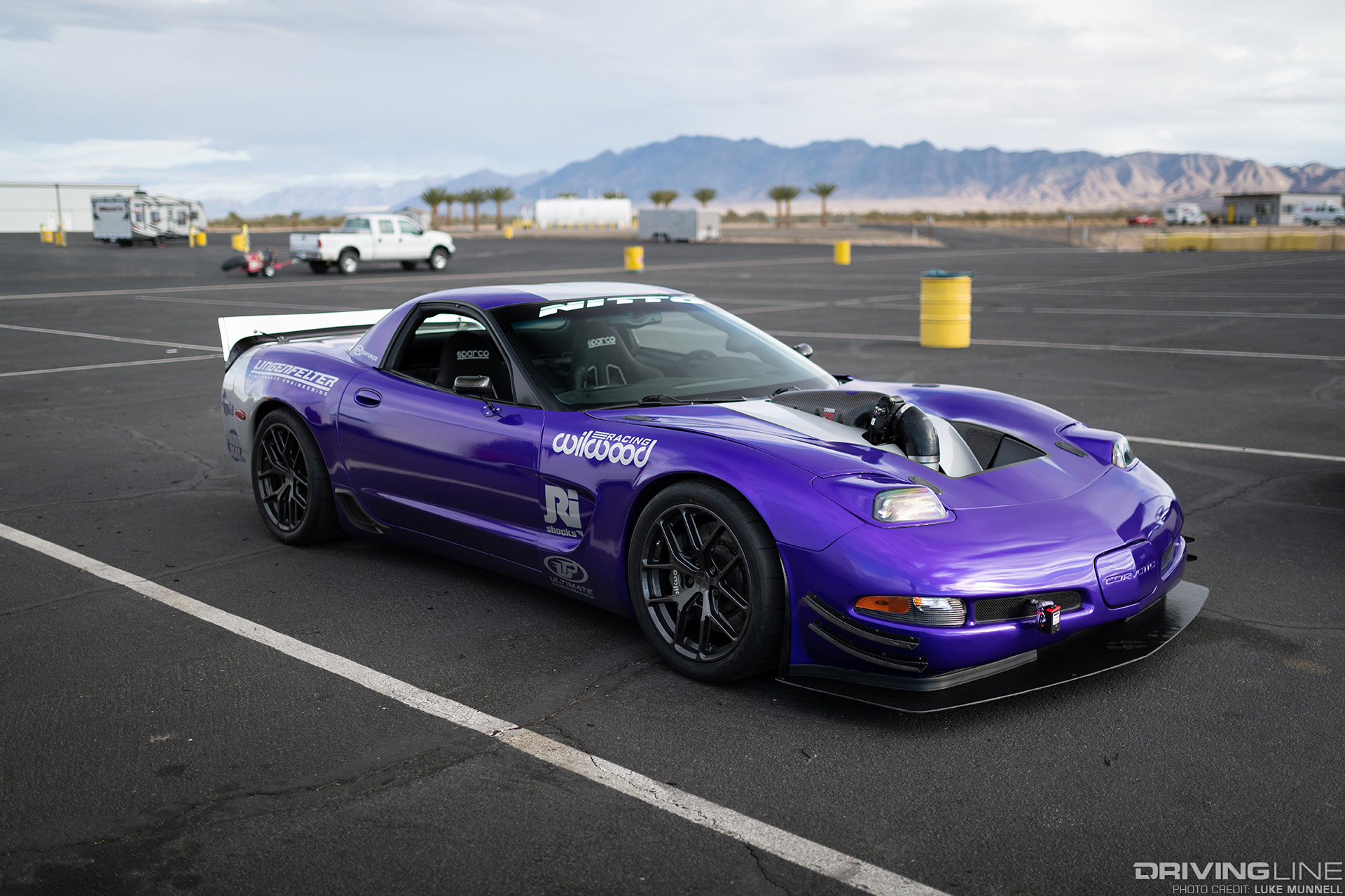 corvette z06 preparing to race at chuckwalla raceway