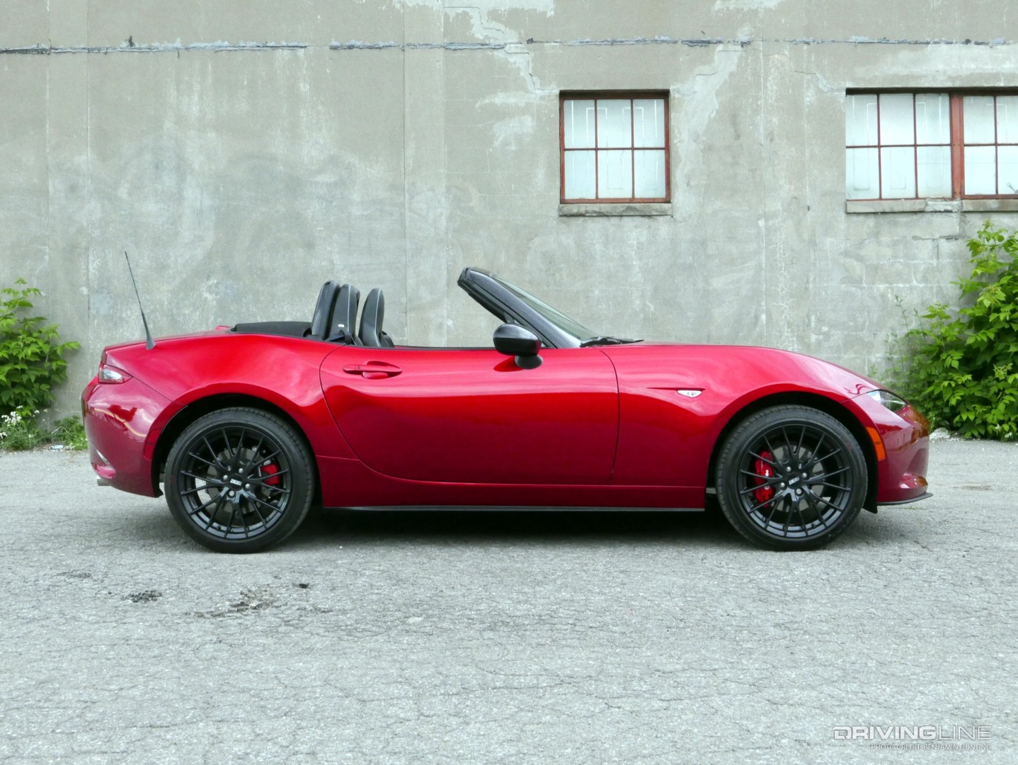 2022 Mazda MX-5 Miata side profile