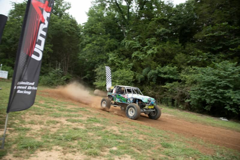 Ryan Webb's Kryptonite Kustoms 4800 car taking 5th