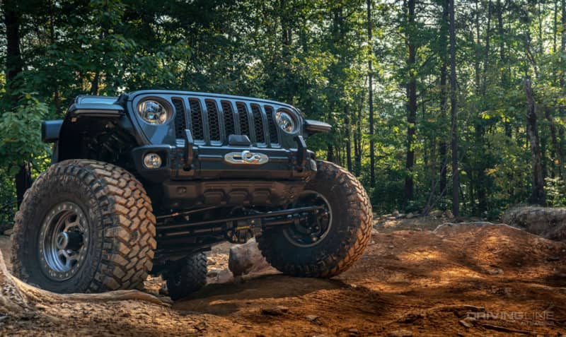 2020 Jeep Gladiator Rubicon Build on 40s front axle detail