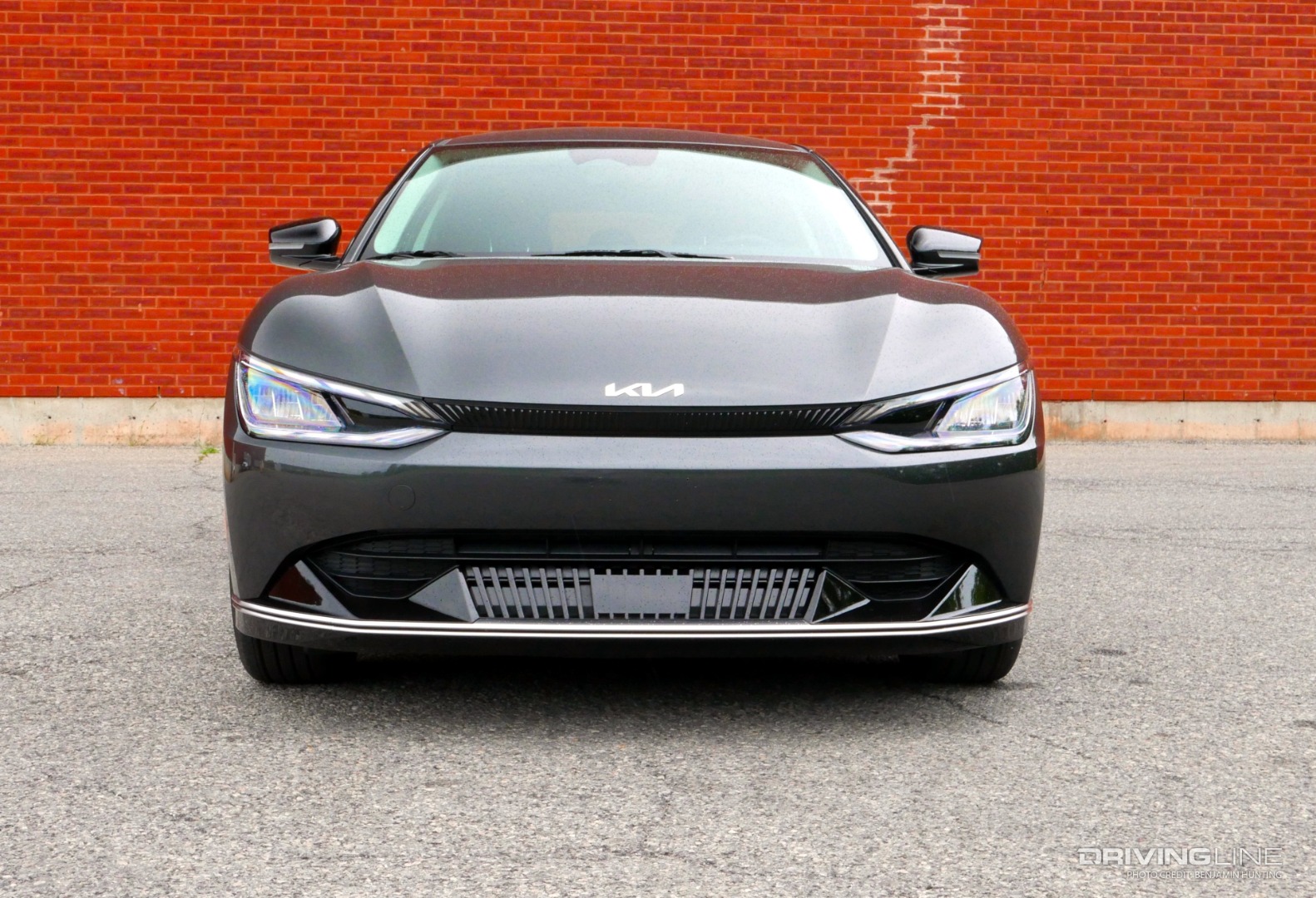 2022 Kia EV6 front view