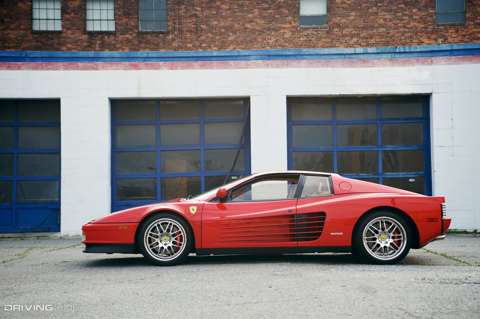Ferrari Testarossa side view