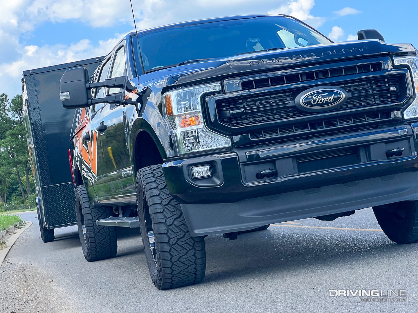 2022 Ford Super Duty on Recon Grapplers Towing front