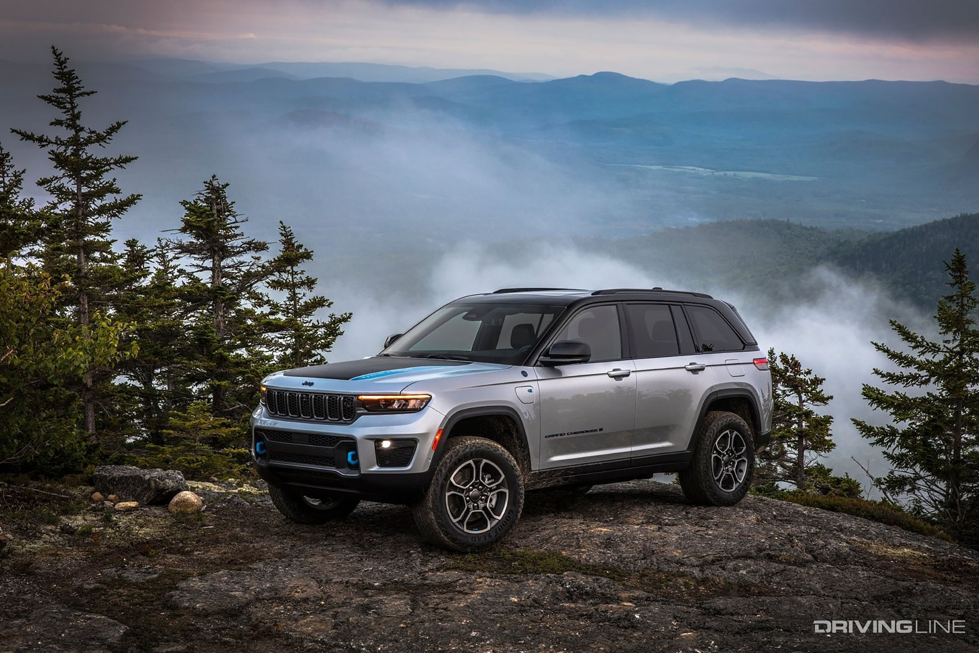 Jeep Grand Cherokee 4xe Trailhawk Silver on Mountain