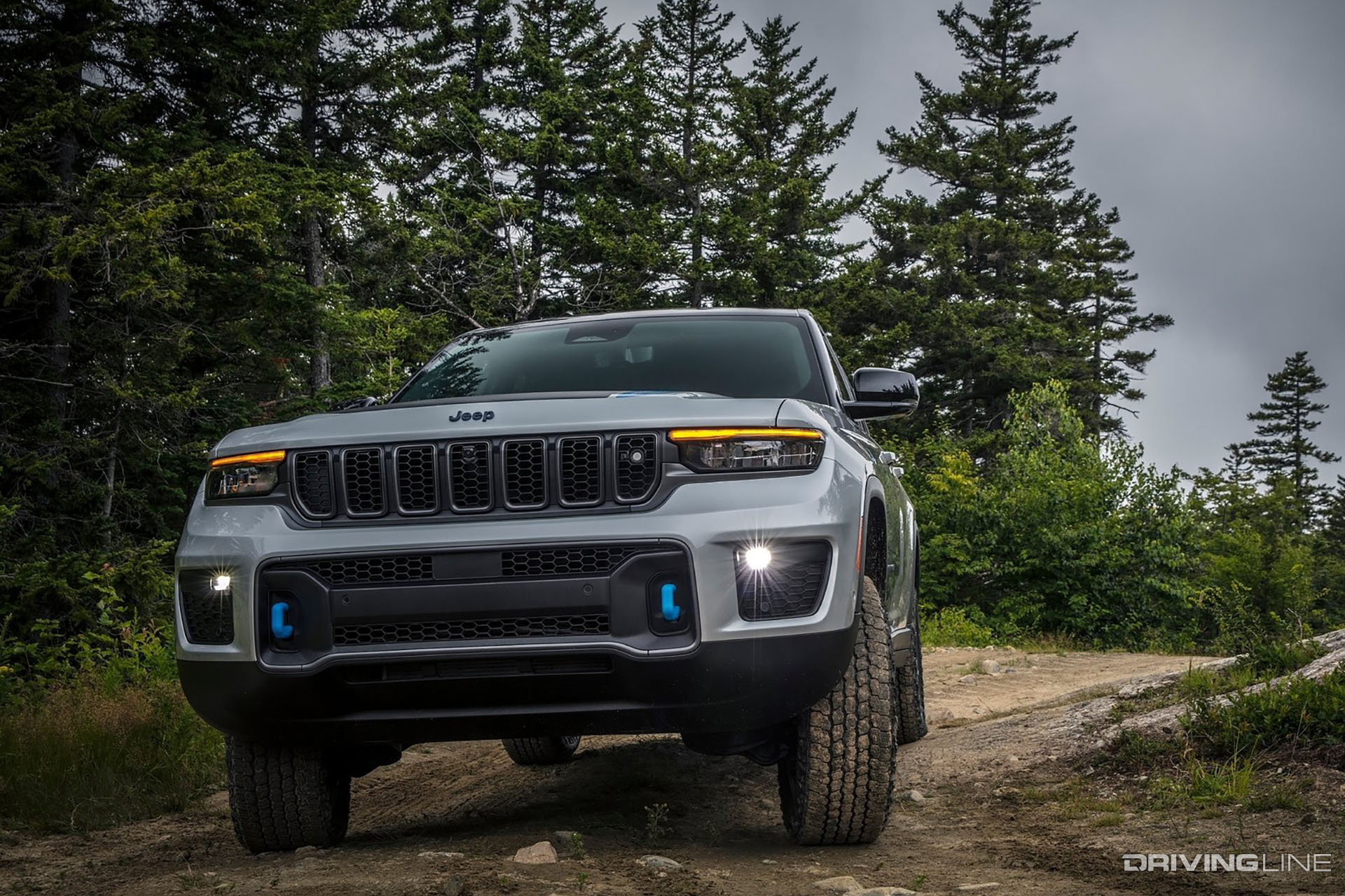 Jeep Grand Cherokee 4xe Trailhawk Front View