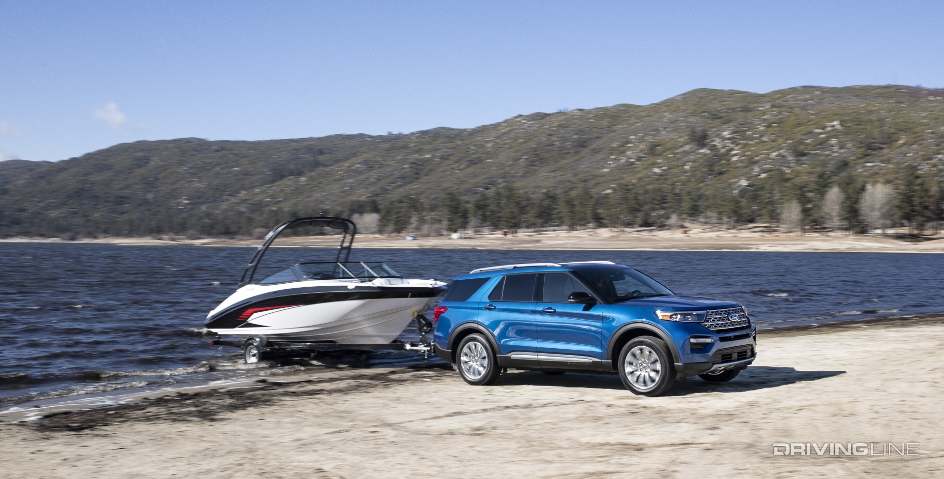 2022 Ford Explorer Hybrid towing boat