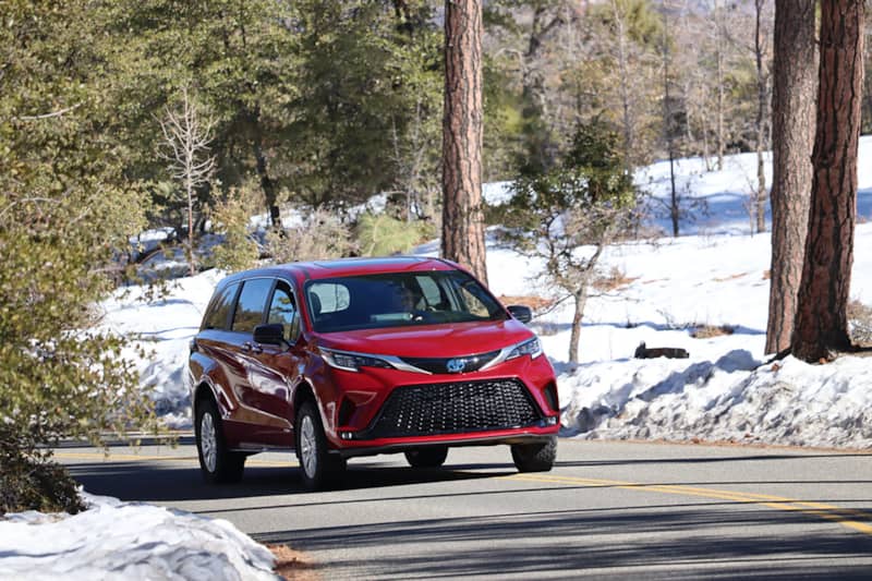 2021 Toyota Sienna Lifted