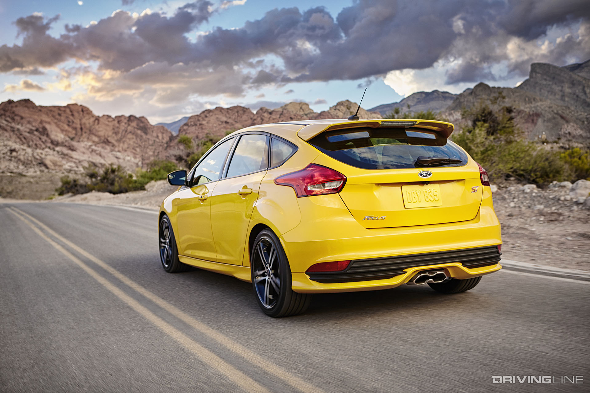 Ford Focus ST 2015 Yellow Rear View