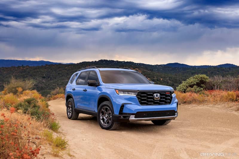 2023 Honda Pilot TrailSport Blue Front View