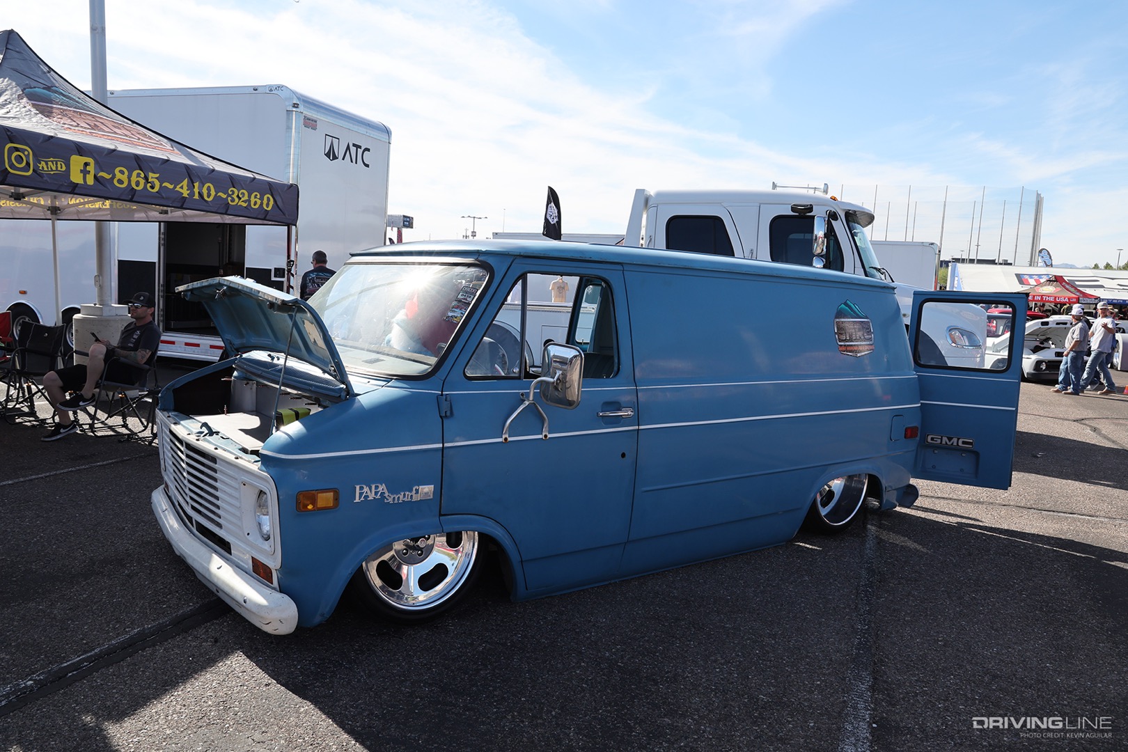 Brian Wojcik's "Big Smurf" '77 GMC G15 Van at Dino's Git Down 2022