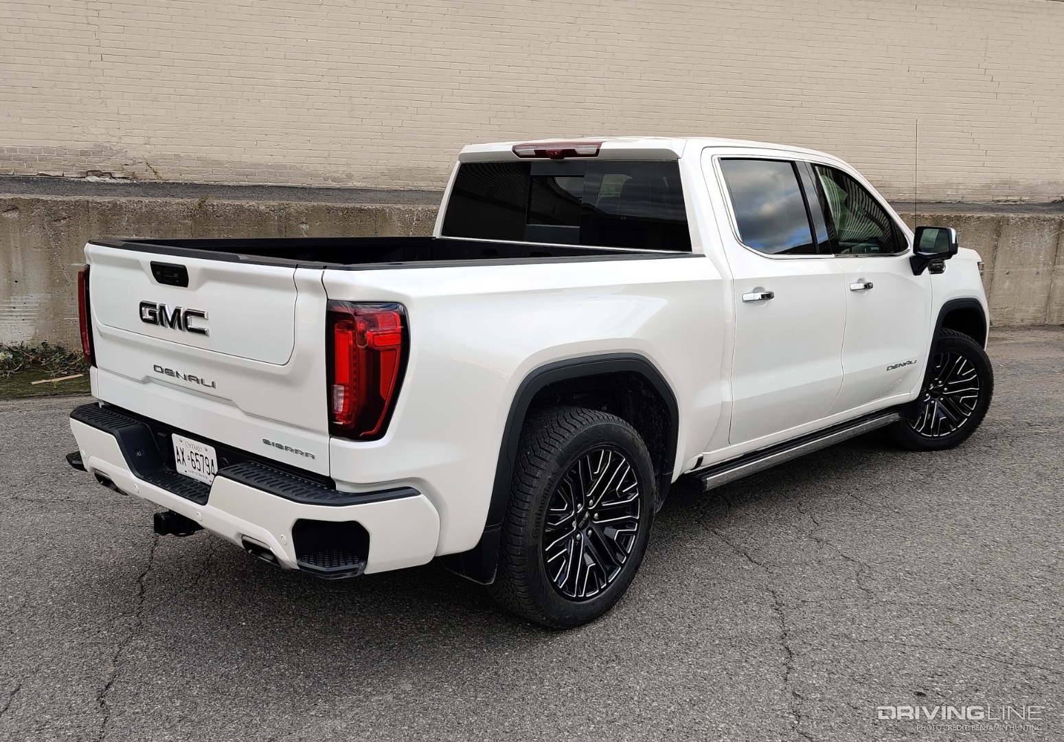 2022 GMC Sierra Denali Ultimate rear 3/4