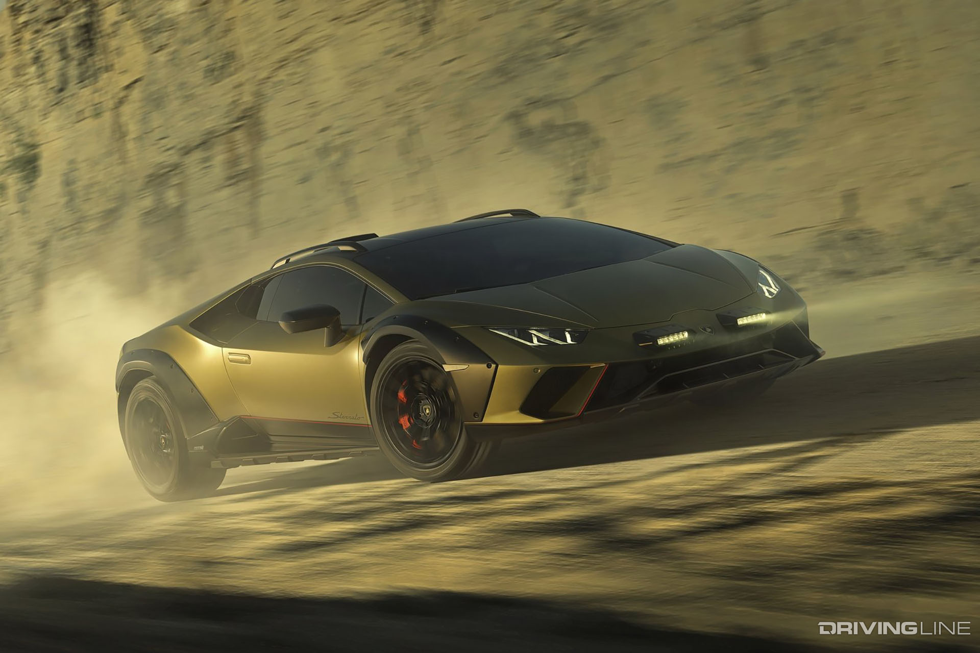 Lamborghini Huravan Serrato on Trail