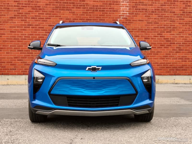 2022 Chevrolet Bolt EUV front view