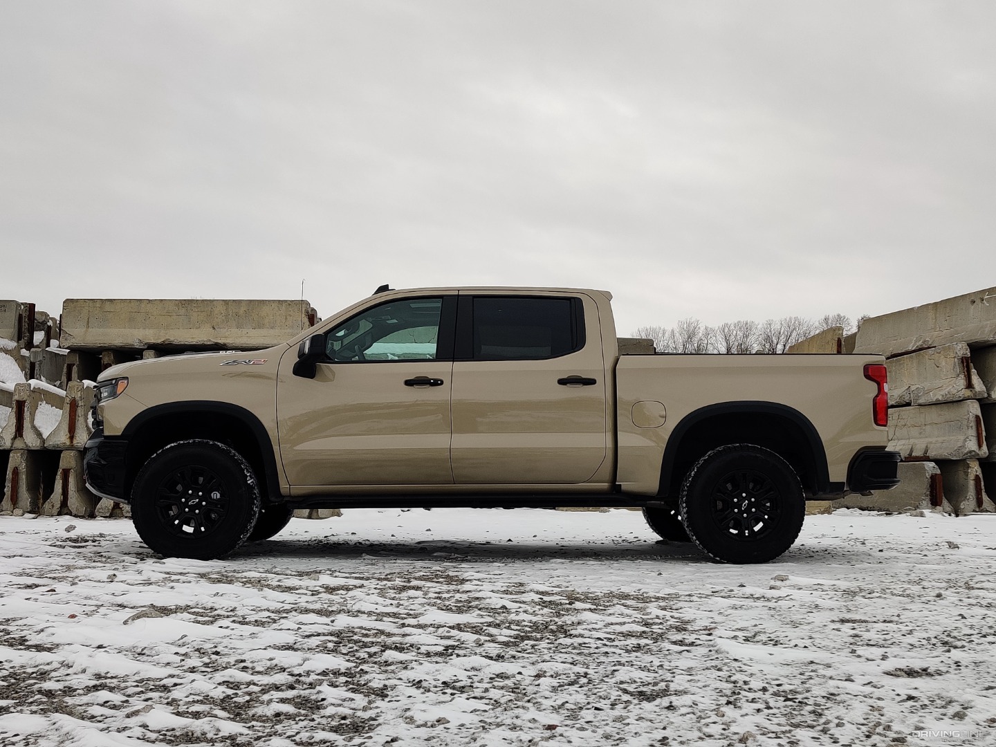 2022 Chevrolet Silverado ZR2 side view