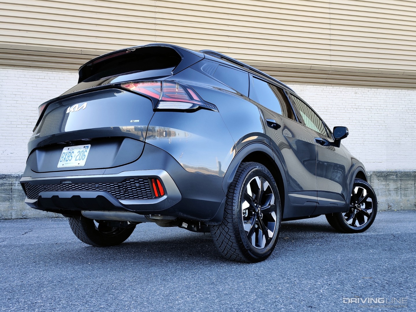 2023 Kia Sportage X-Line rear 3/4 view